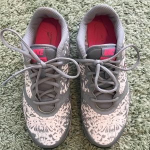 Nike Training Tennis Shoes Size 8.5